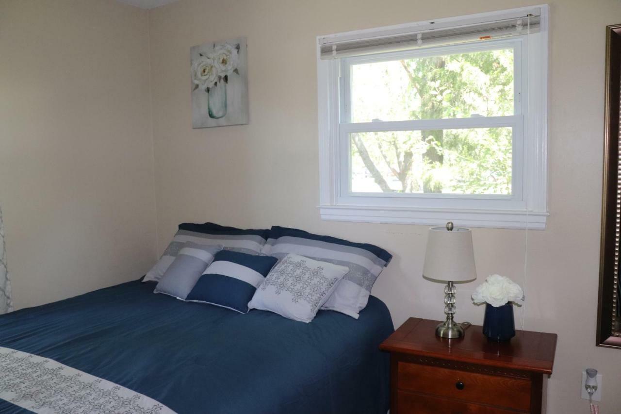 Private Room At Home Near Iad-Sterling Exterior photo